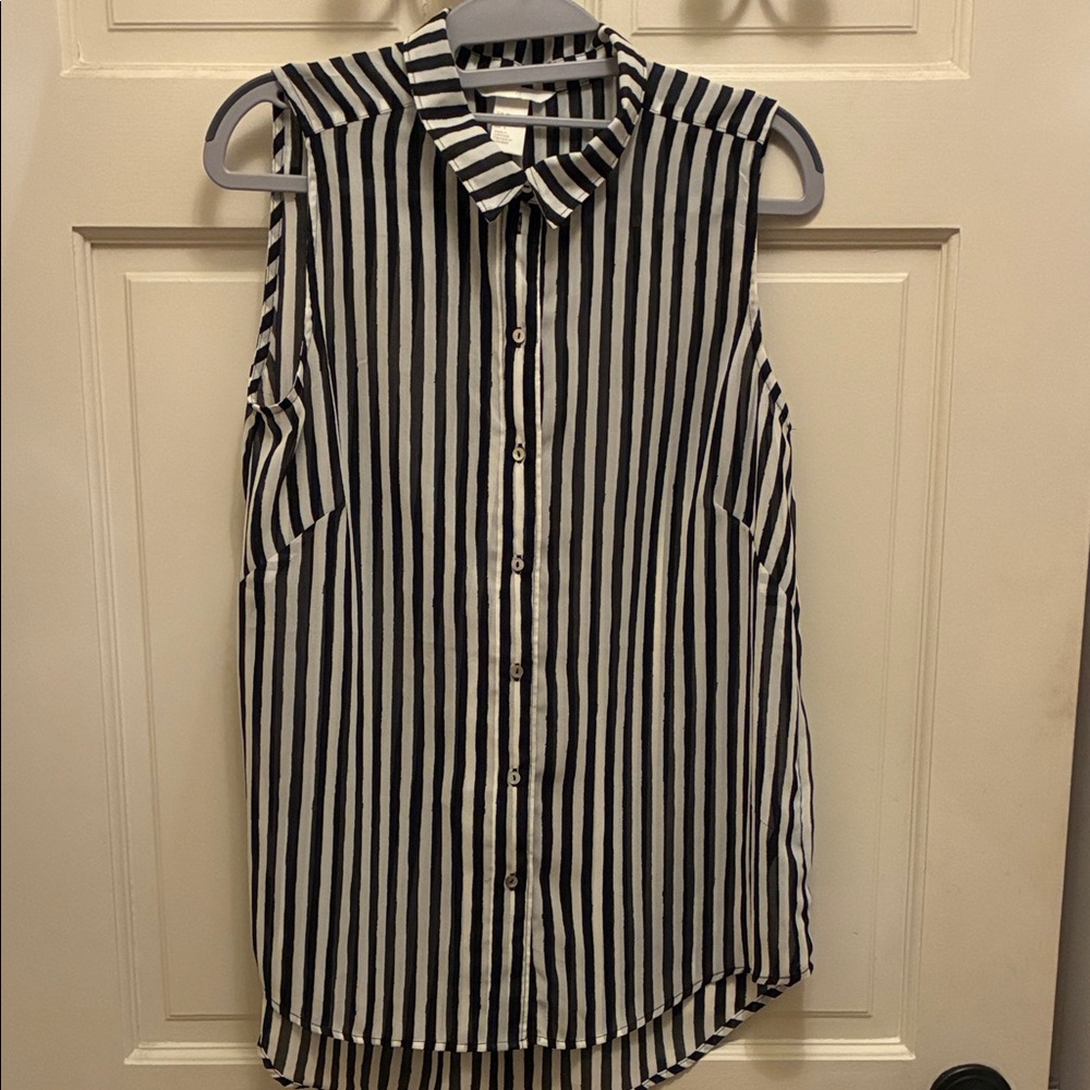 H&M Black and White Striped Button Down Shirt